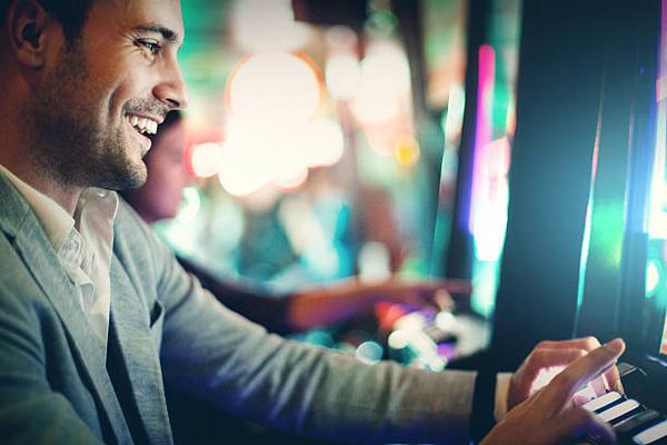 Discover the Live Dealer Experience at Joya 9 Casino